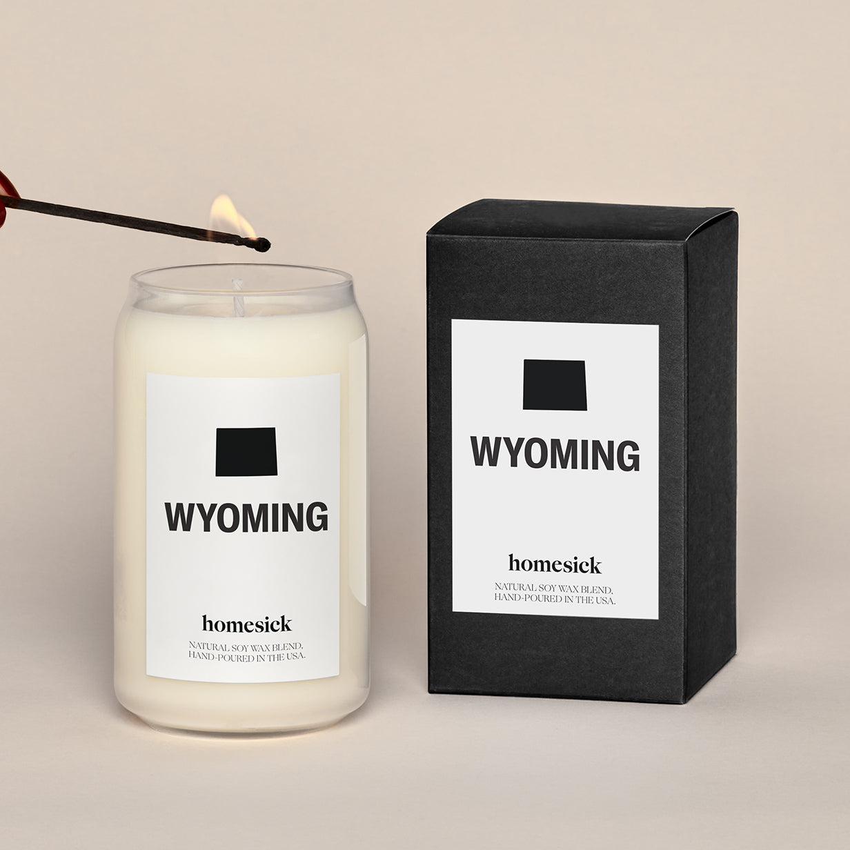 HMS.Wyoming.Candle.Ecom_.1.Hover_.jpg