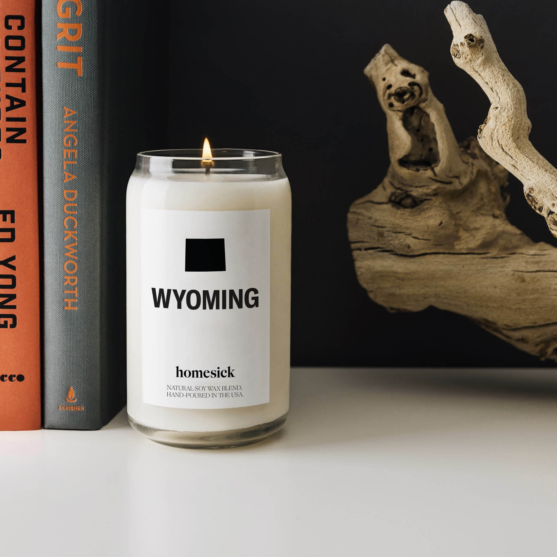 HMS.Wyoming.Candle.Ecom_.3.jpg